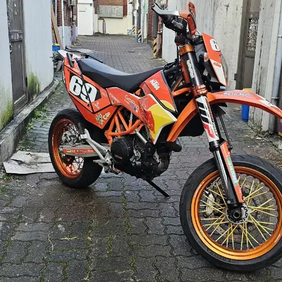 KTM 690 SMC R 12년식 모타드