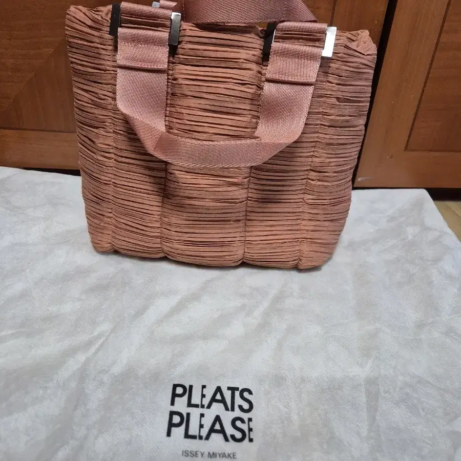 PLEATS PLEASE 플리츠 플리즈 주름 토트백