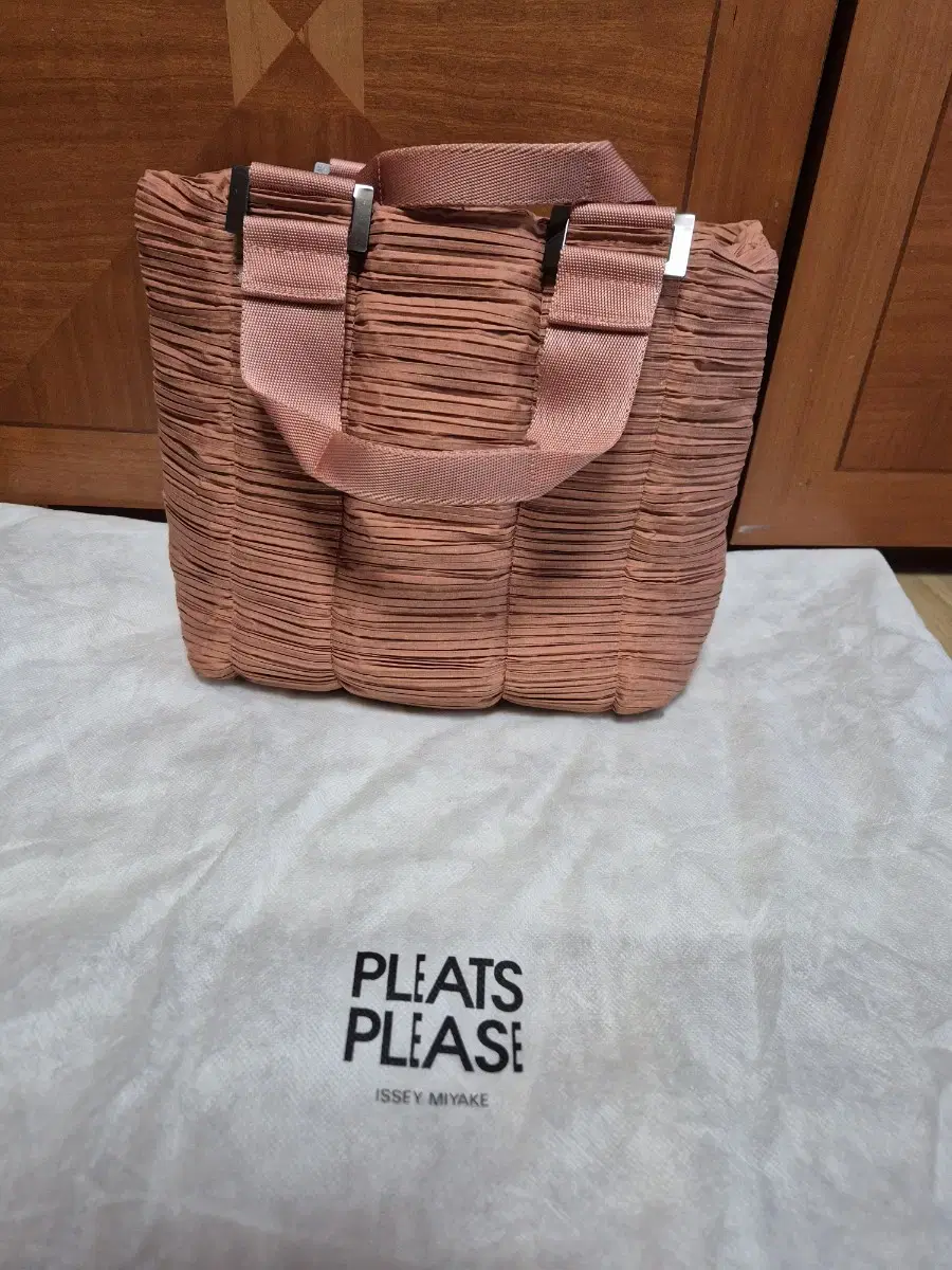 PLEATS PLEASE 플리츠 플리즈 주름 토트백