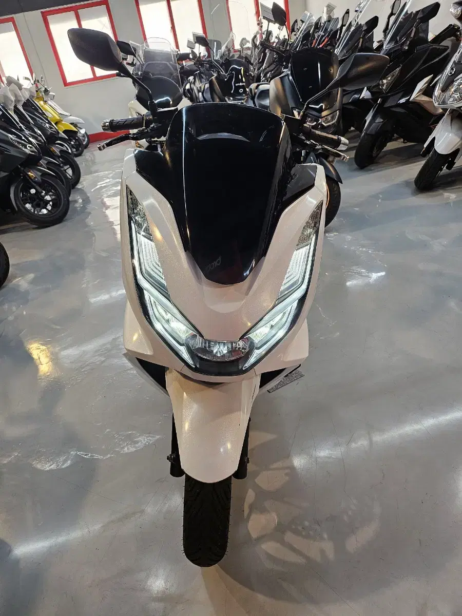 혼다 PCX125ABS 21년식 판매합니다