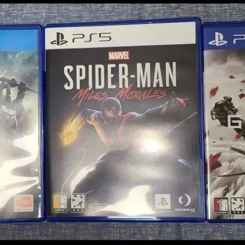 PS5 PS4 게임CD 3장 일괄 4만 (스파이더맨 , 고스트 오브 쓰