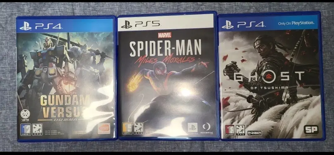 PS5 PS4 게임CD 3장 일괄 4만 (스파이더맨 , 고스트 오브 쓰