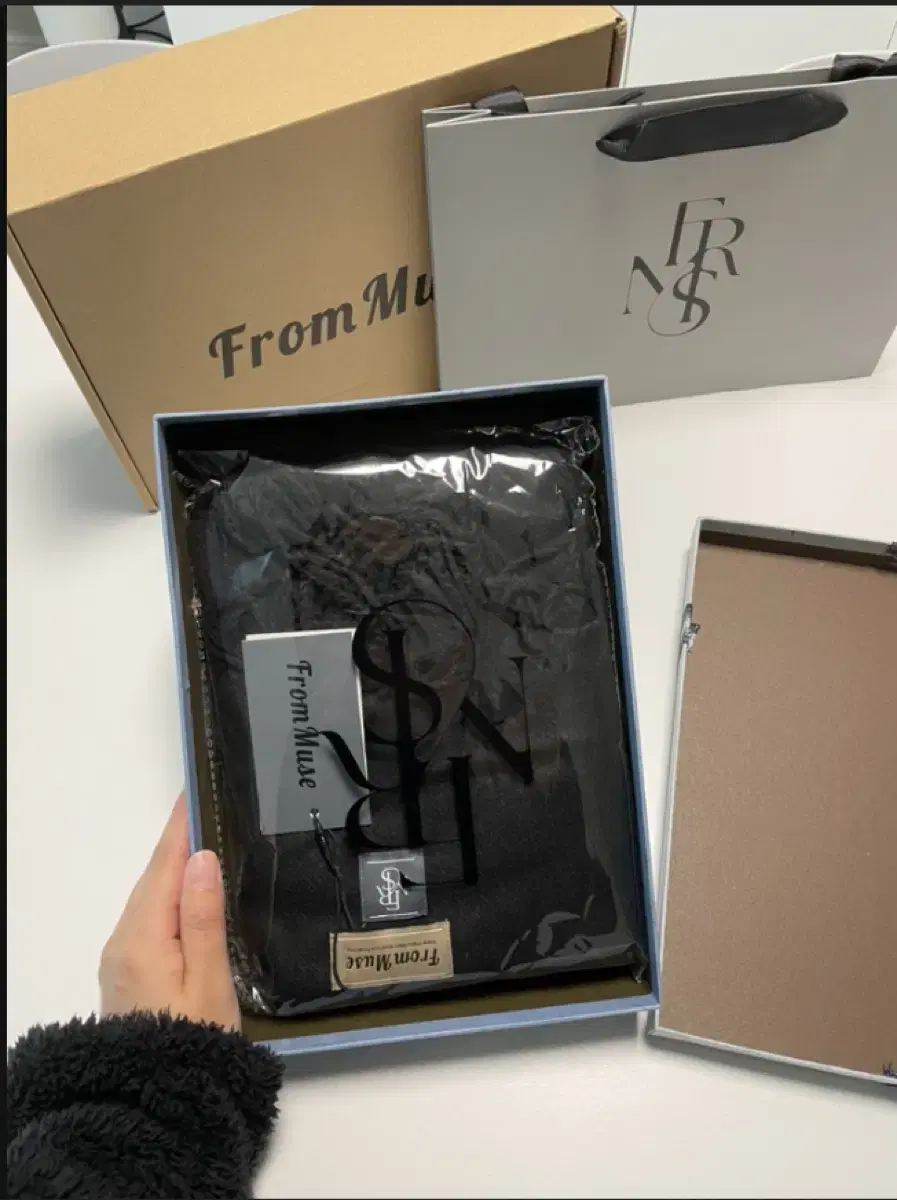 Shawl Gift Packaging