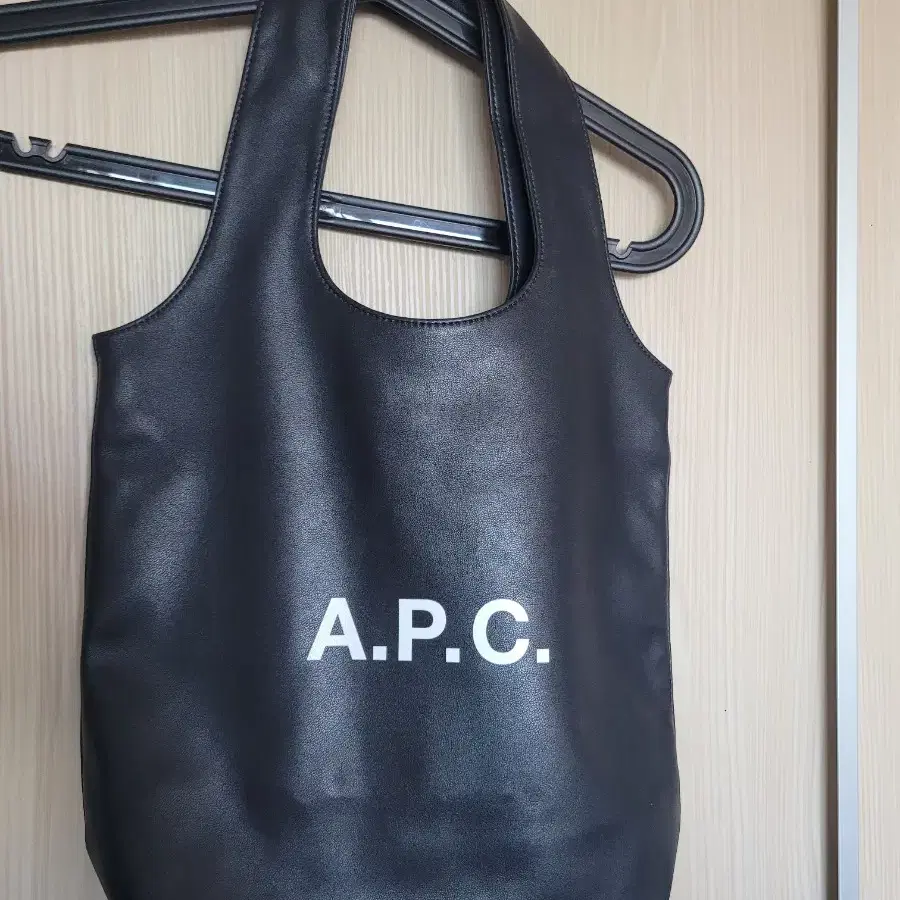 아페쎄 니논 스몰 apc a.p.c