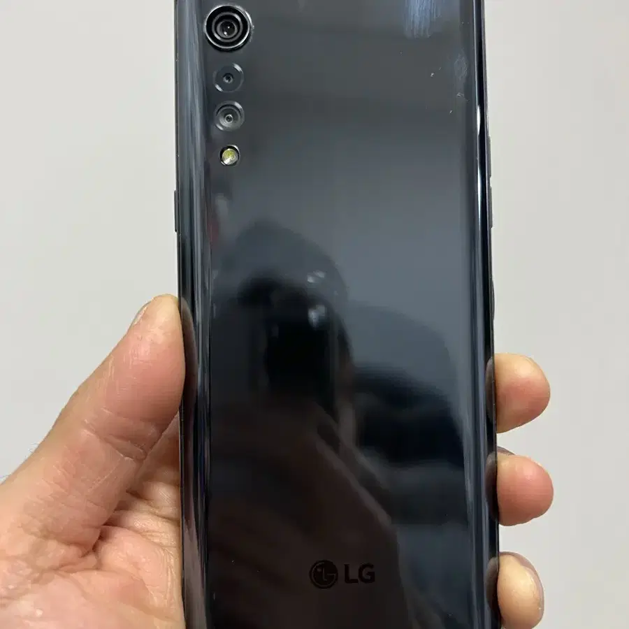 LG 벨벳 블랙 128GB 판매합니다.