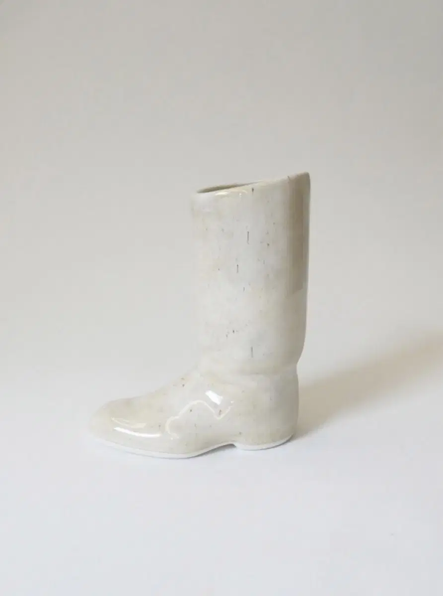 시유하다 화병 boots vase ivory