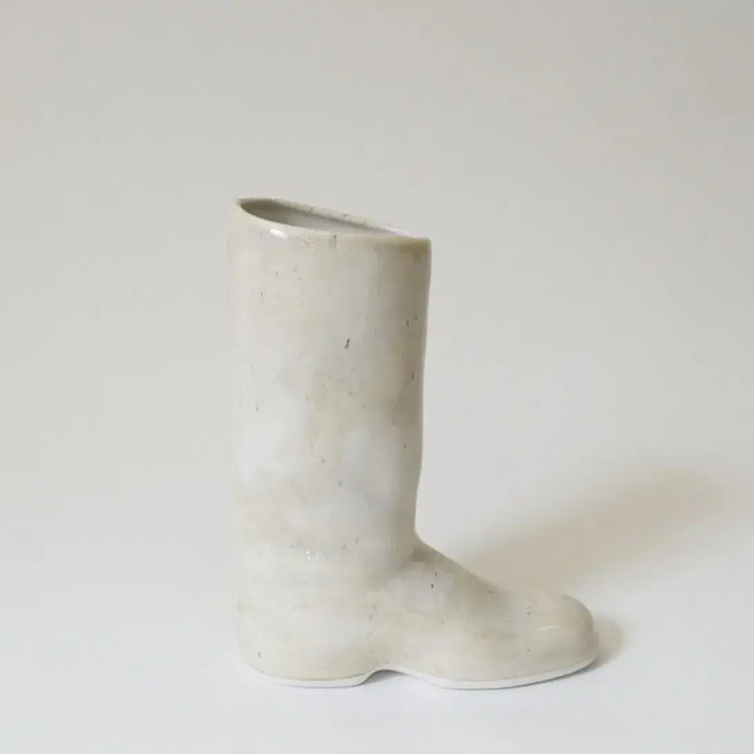 시유하다 화병 boots vase ivory