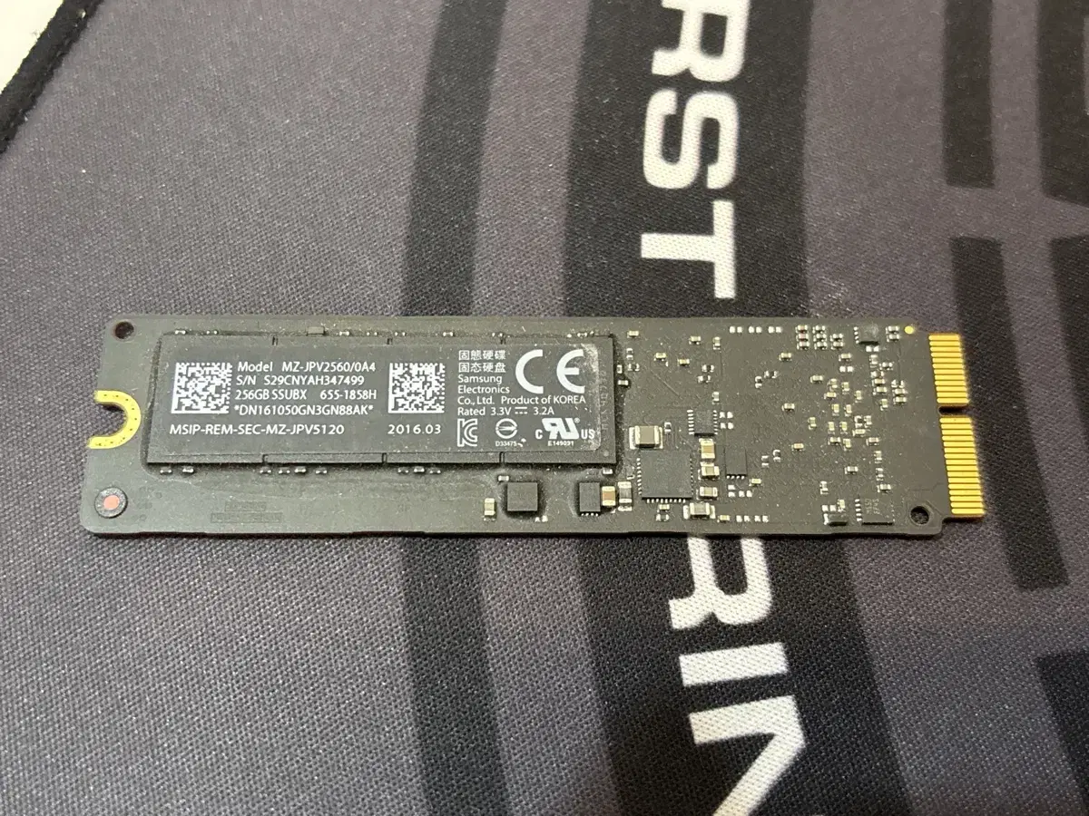 맥북 / 아이맥 용 Nvme m.2 ssd 256G 팝니다.