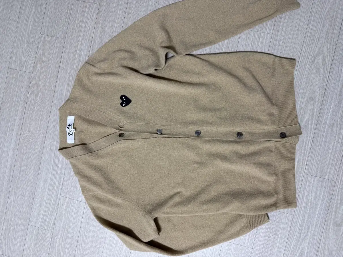 Comme des Garçons Beige Cardigan XL