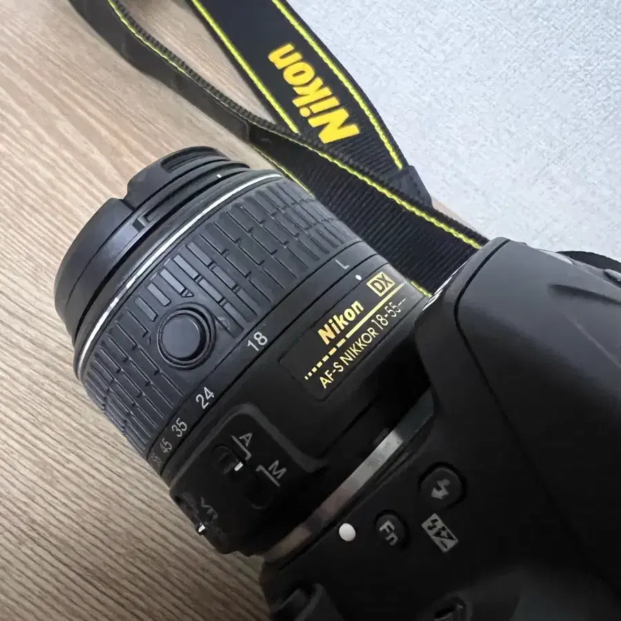 [사용 10번미만] 니콘 D5300 DSLR