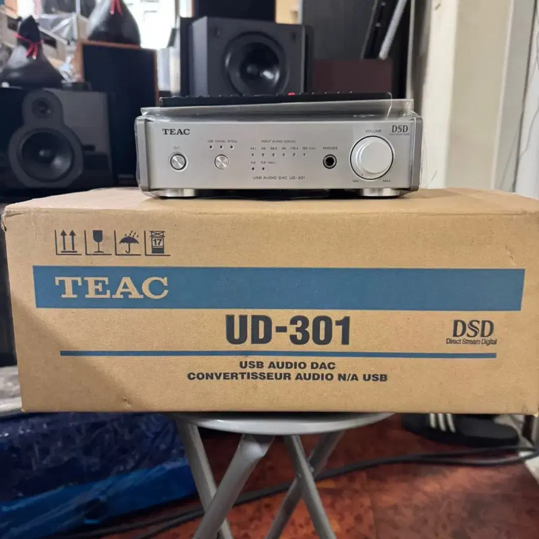 티악 (TEAC) UD-301 DAC (실버색상)