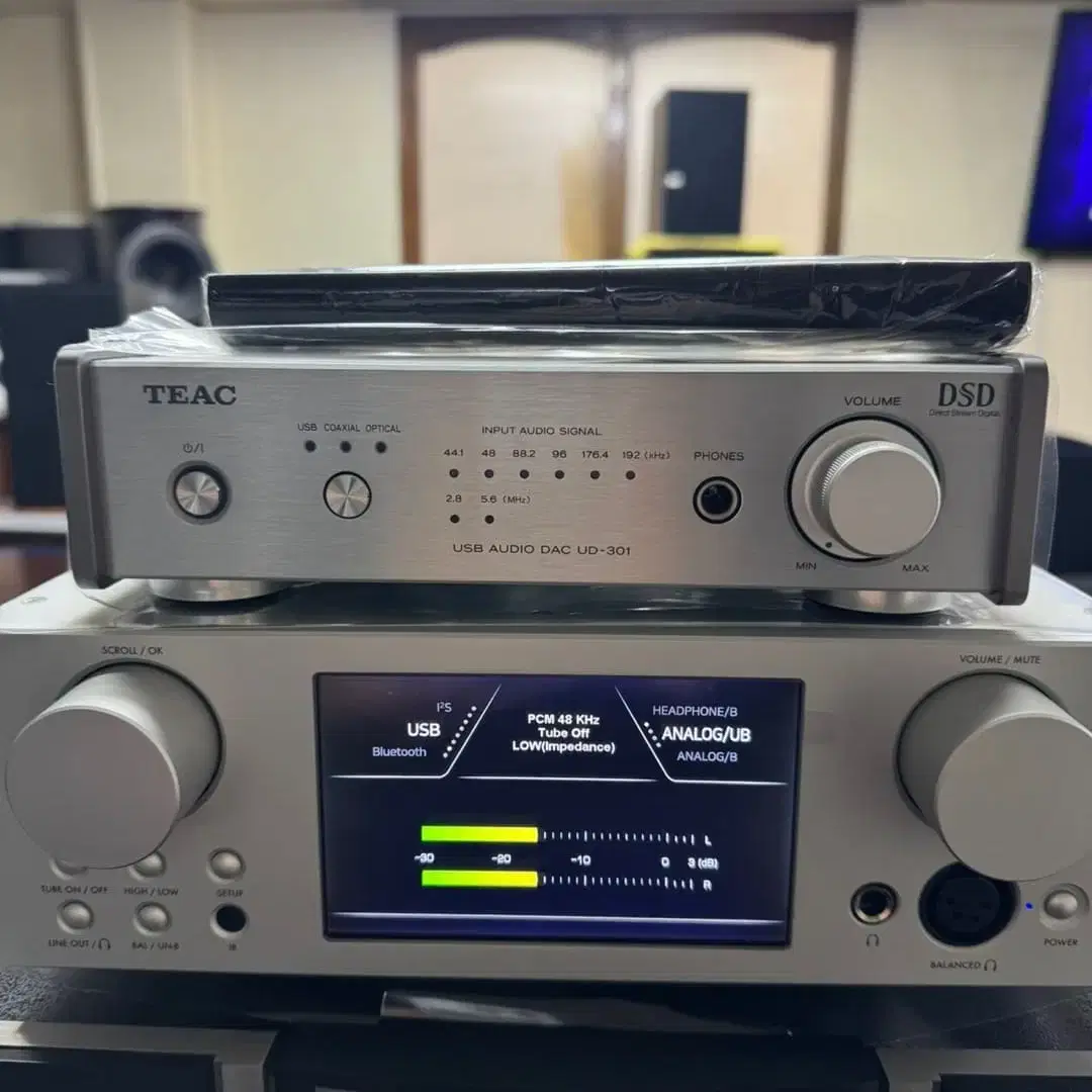 티악 (TEAC) UD-301 DAC (실버색상)