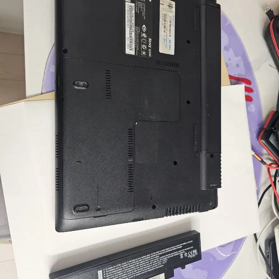 삼성 q330 i5 8g램 지포스 120기가 삼성 ssd 배터리2개