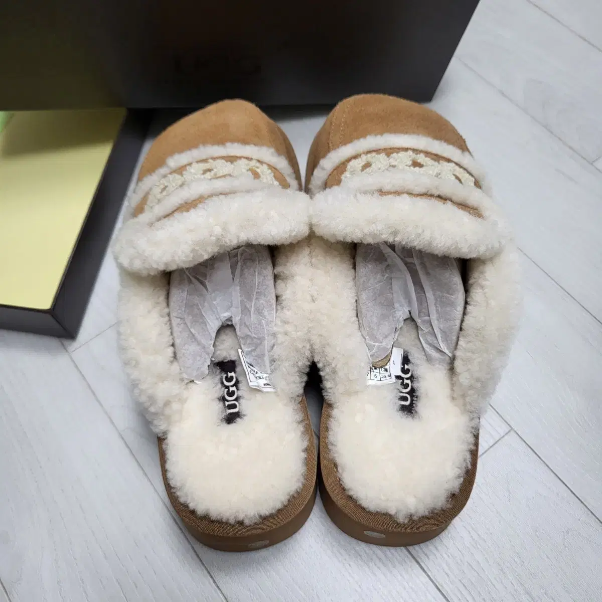 호주어그 UGG 슬리퍼