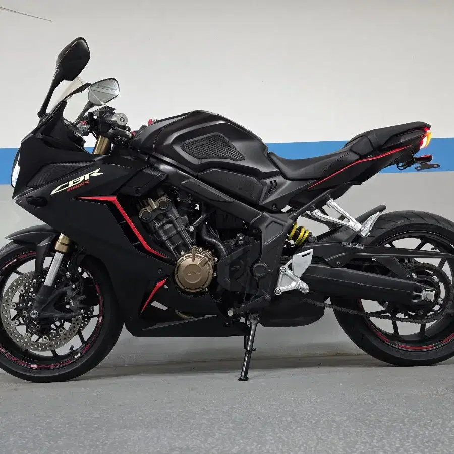 19년식 혼다 CBR650R abs 블랙 a급상태 옵션차량 팝니다~