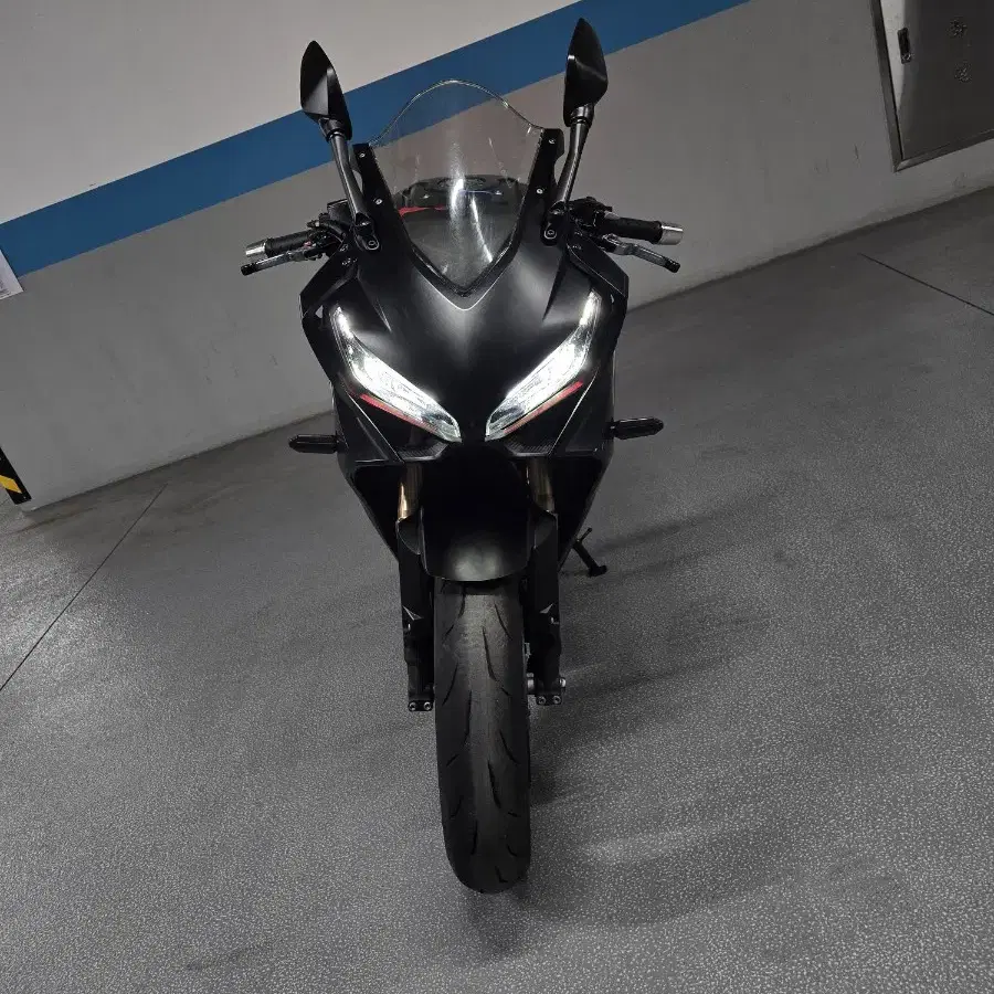 19년식 혼다 CBR650R abs 블랙 a급상태 옵션차량 팝니다~