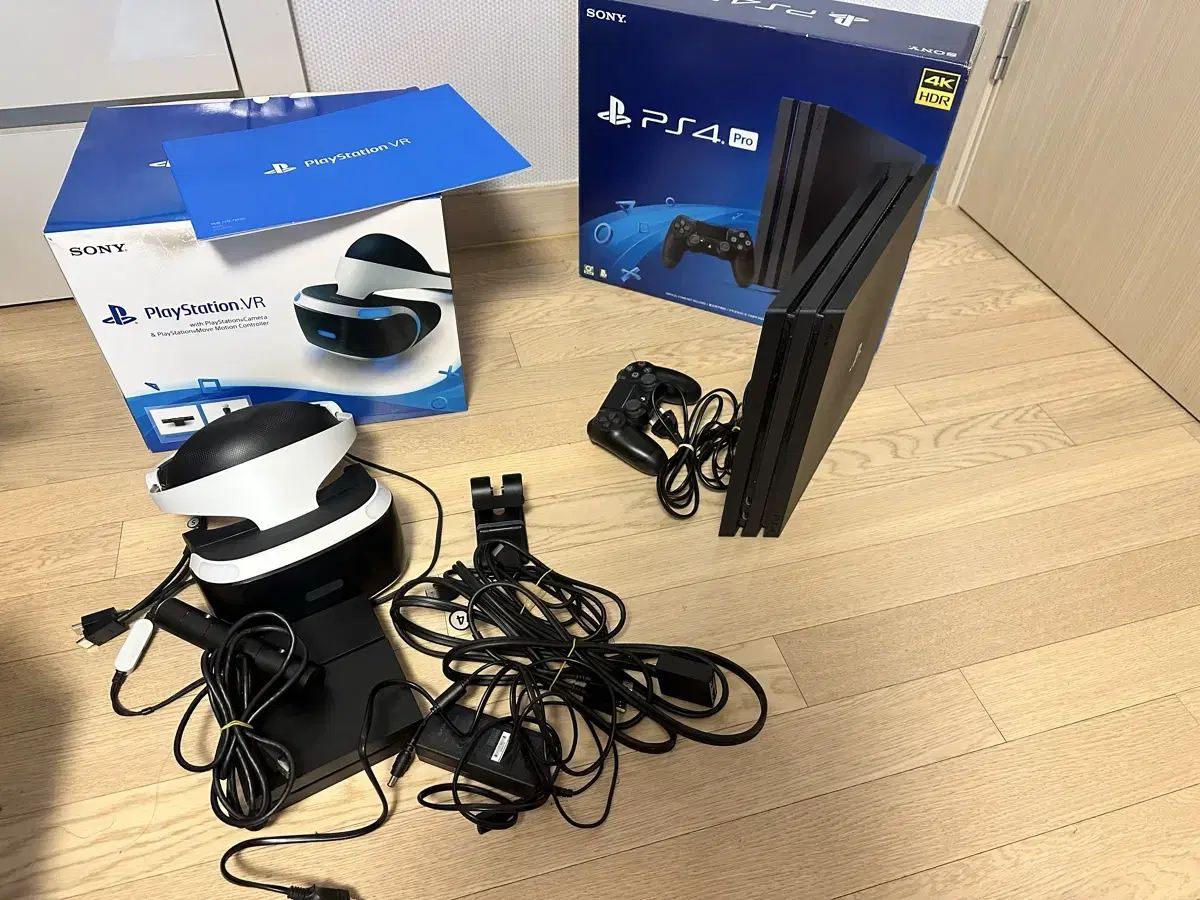 PS4 pro 1TB (7218B) + PS VR 박스 풀셋 + 타이틀