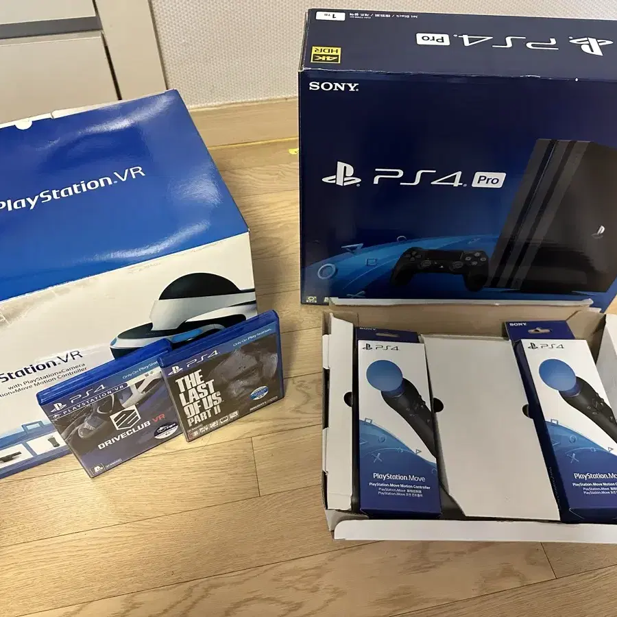 PS4 pro 1TB (7218B) + PS VR 박스 풀셋 + 타이틀