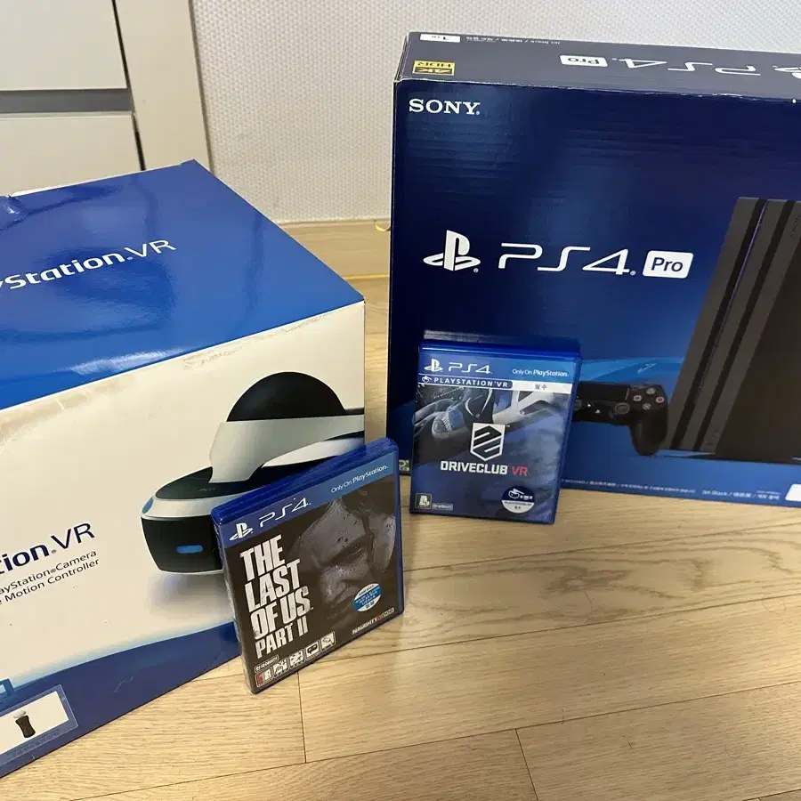 PS4 pro 1TB (7218B) + PS VR 박스 풀셋 + 타이틀