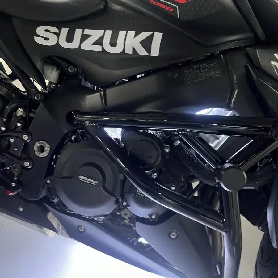 스즈키 gsxs1000 2018