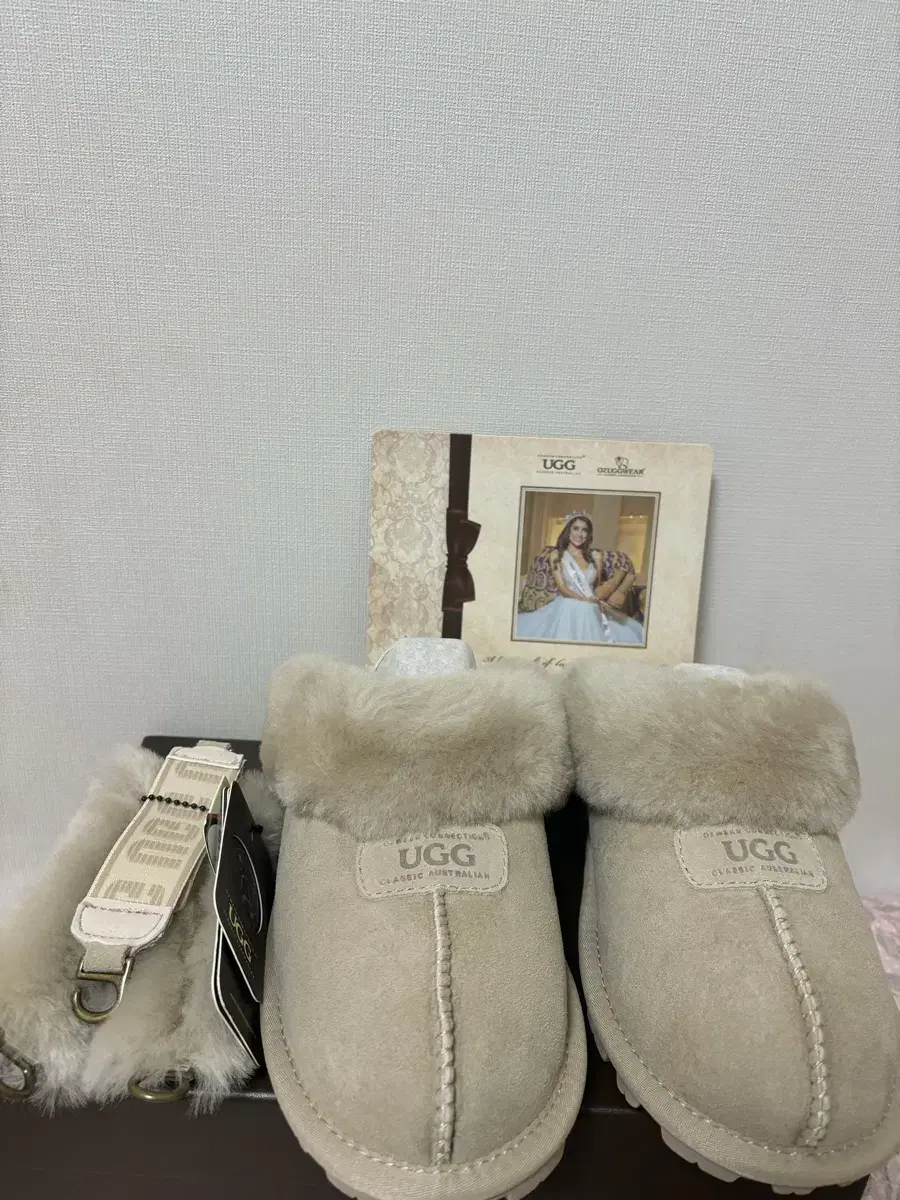 새상품 ugg 베이지 어그  퍼,밴드 3way