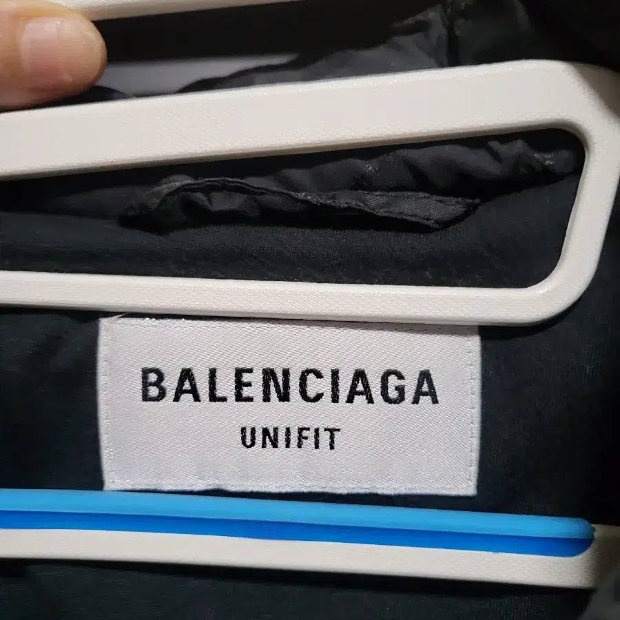 Balenciaga Unifit 점퍼