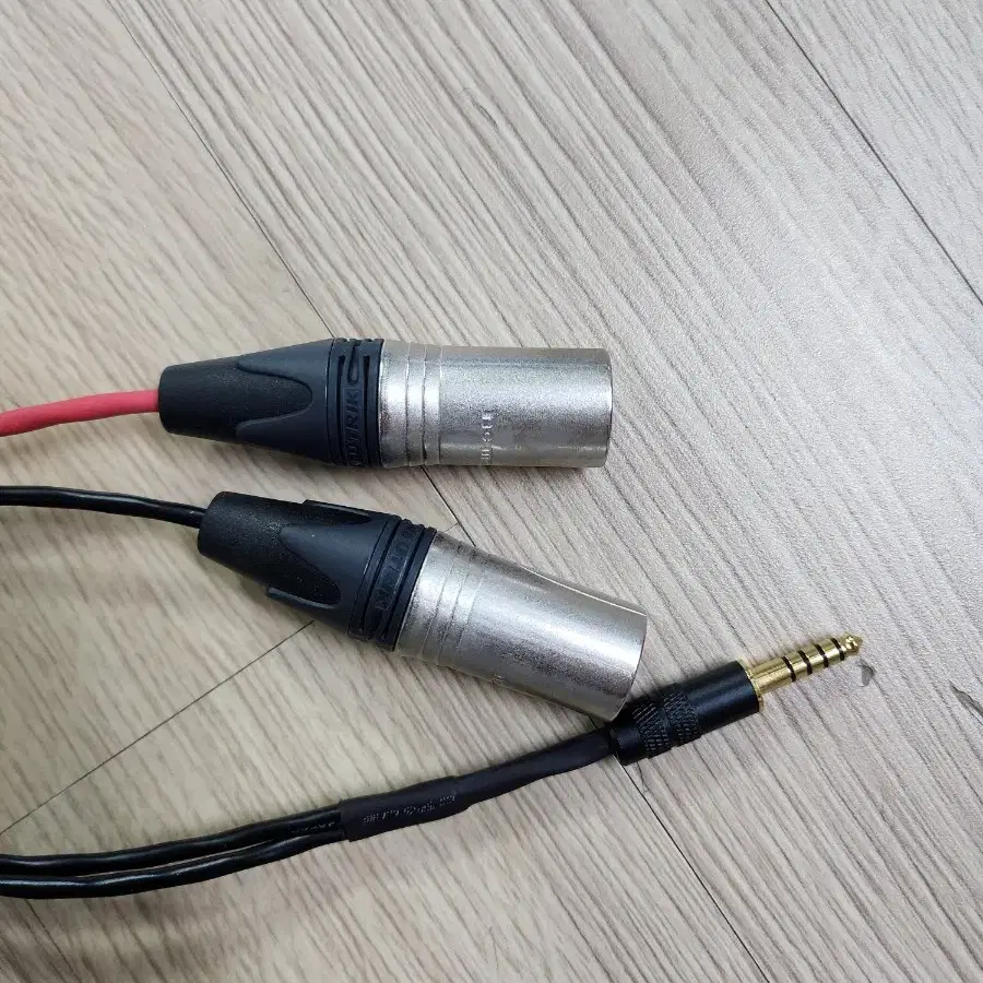 카나레 하이파이 4.4mm-XLR(수) 밸런스드 변환 Y케이블