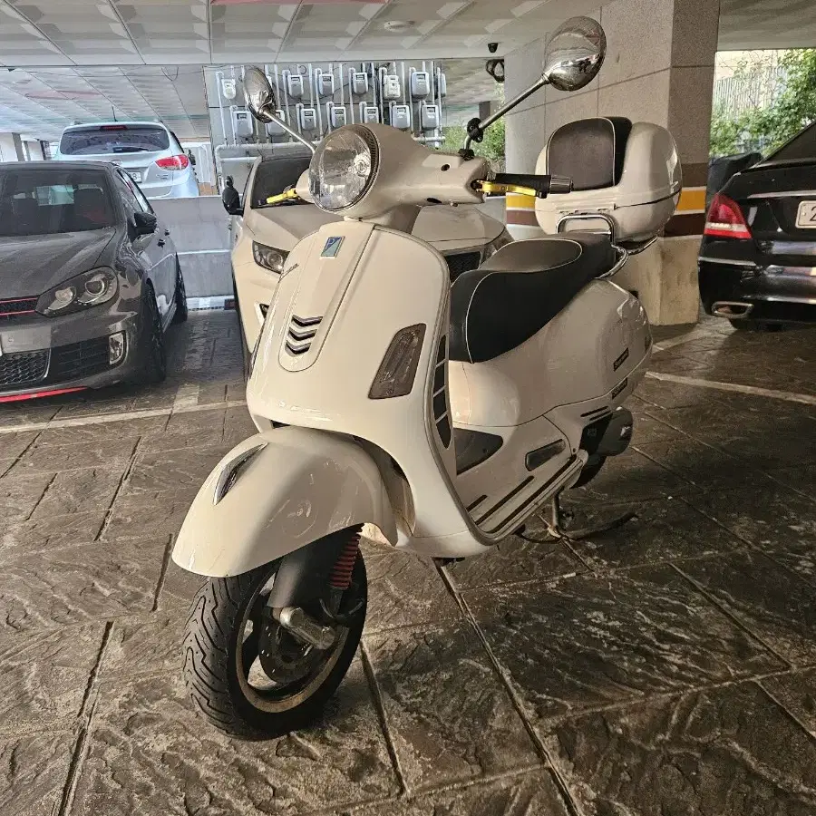 베스파gts125 abs