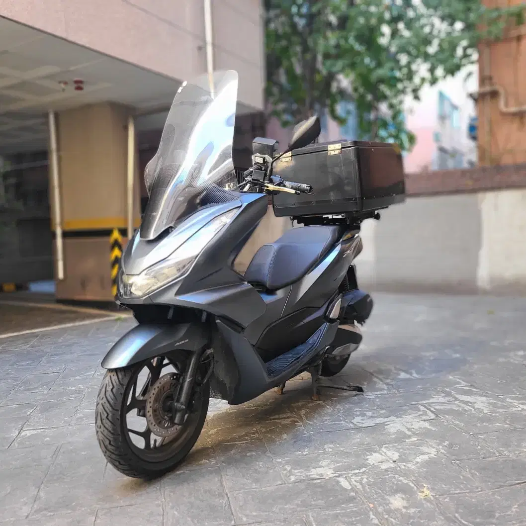 혼다 PCX125ABS 21년식 5만KM 세팅 판매합니다.