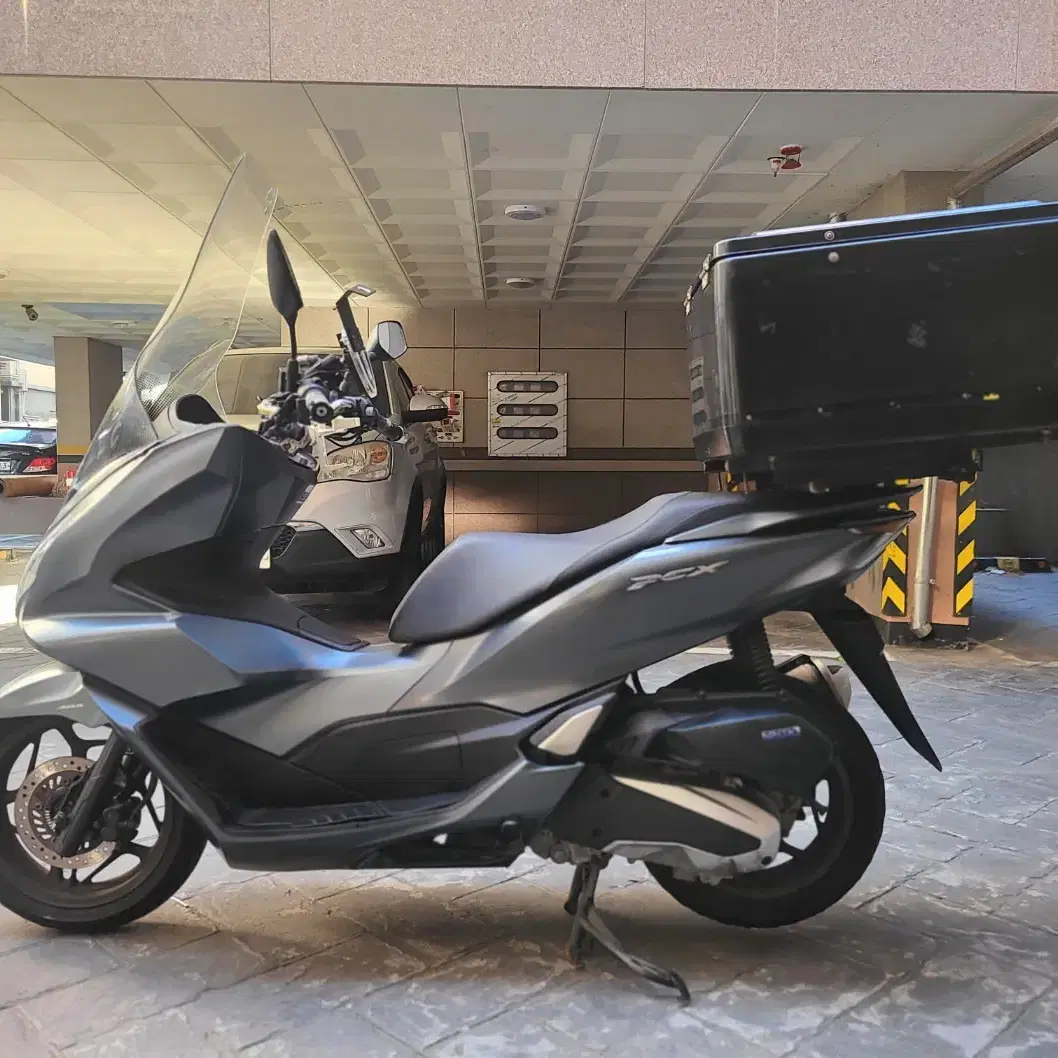 혼다 PCX125ABS 21년식 5만KM 세팅 판매합니다.