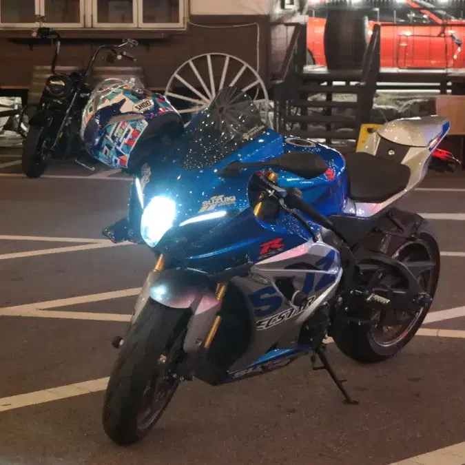 스즈키 r1000r 키로수짧음 75xxkm 준 풀튜닝