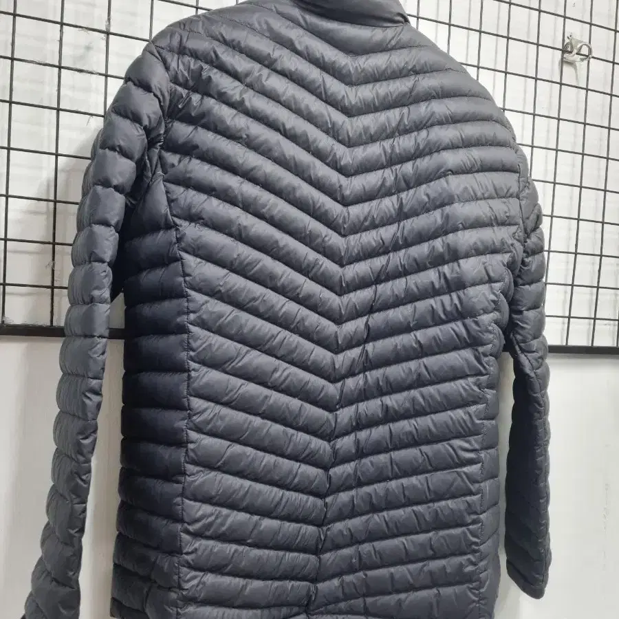 105XL K2 경량 다운 패딩.