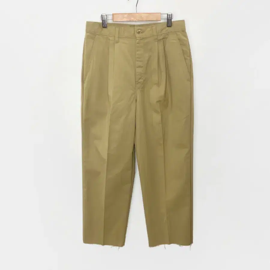 DICKIES two tuck chino pants