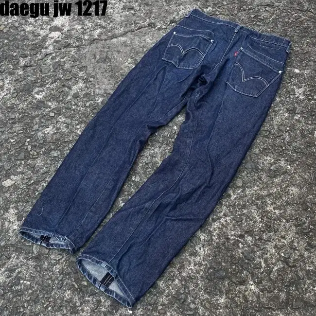 34/32 LEVI STRAUSS & CO PANTS 리바이스 청바지