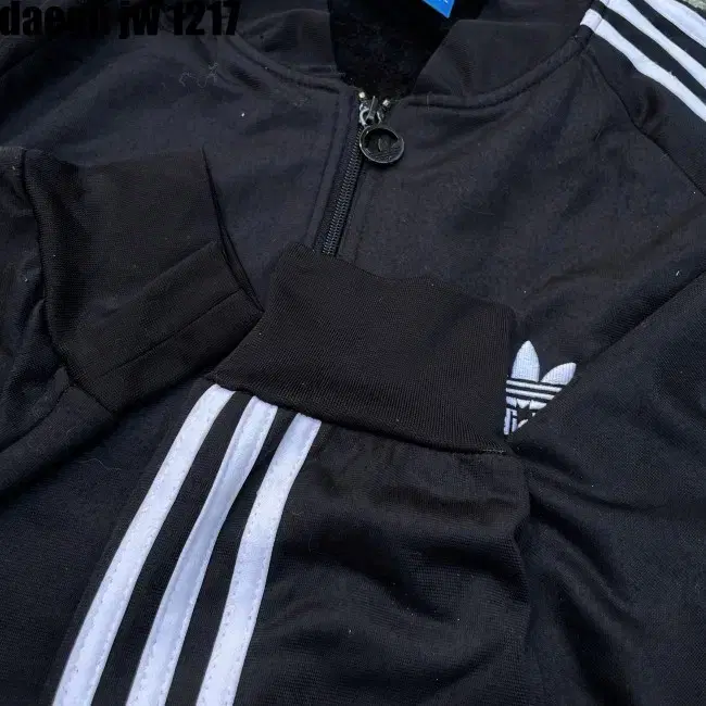 100 ADIDAS ZIPUP 아디다스 집업