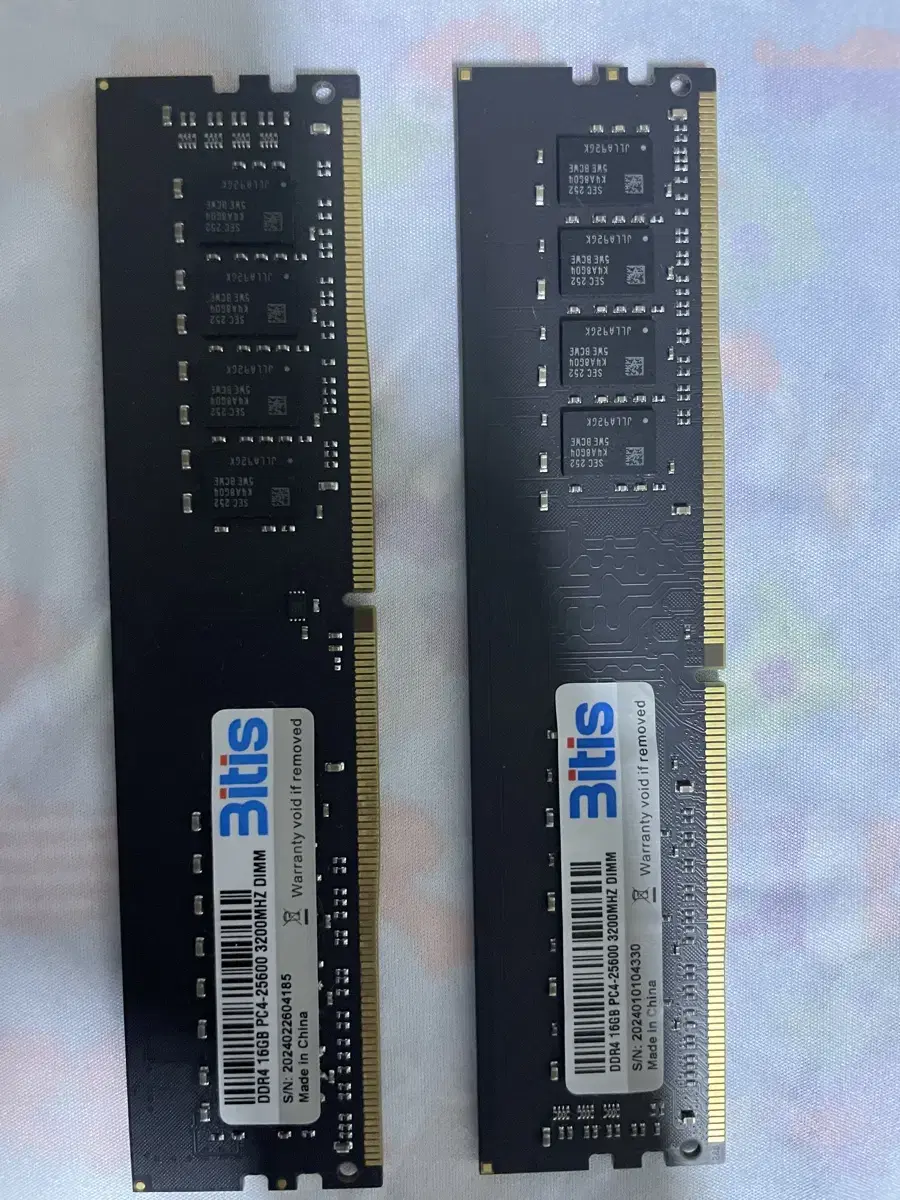 DDR4 램 16기가