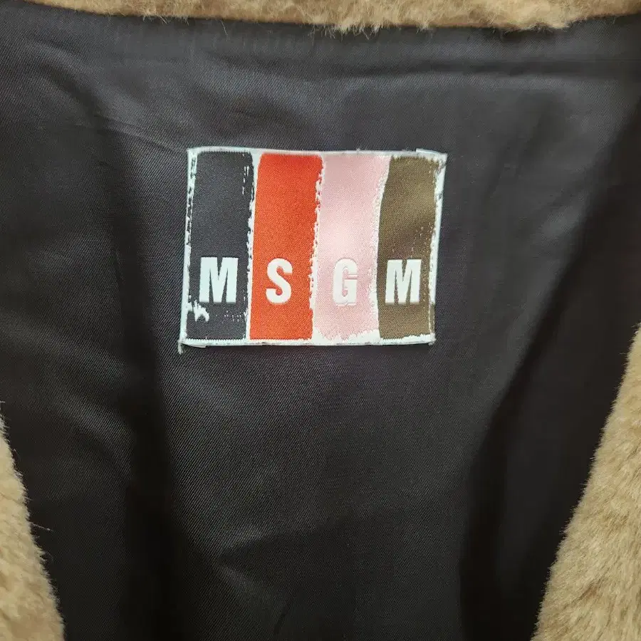 MSGM 페이크 퍼 코트 카멜ㅡ42