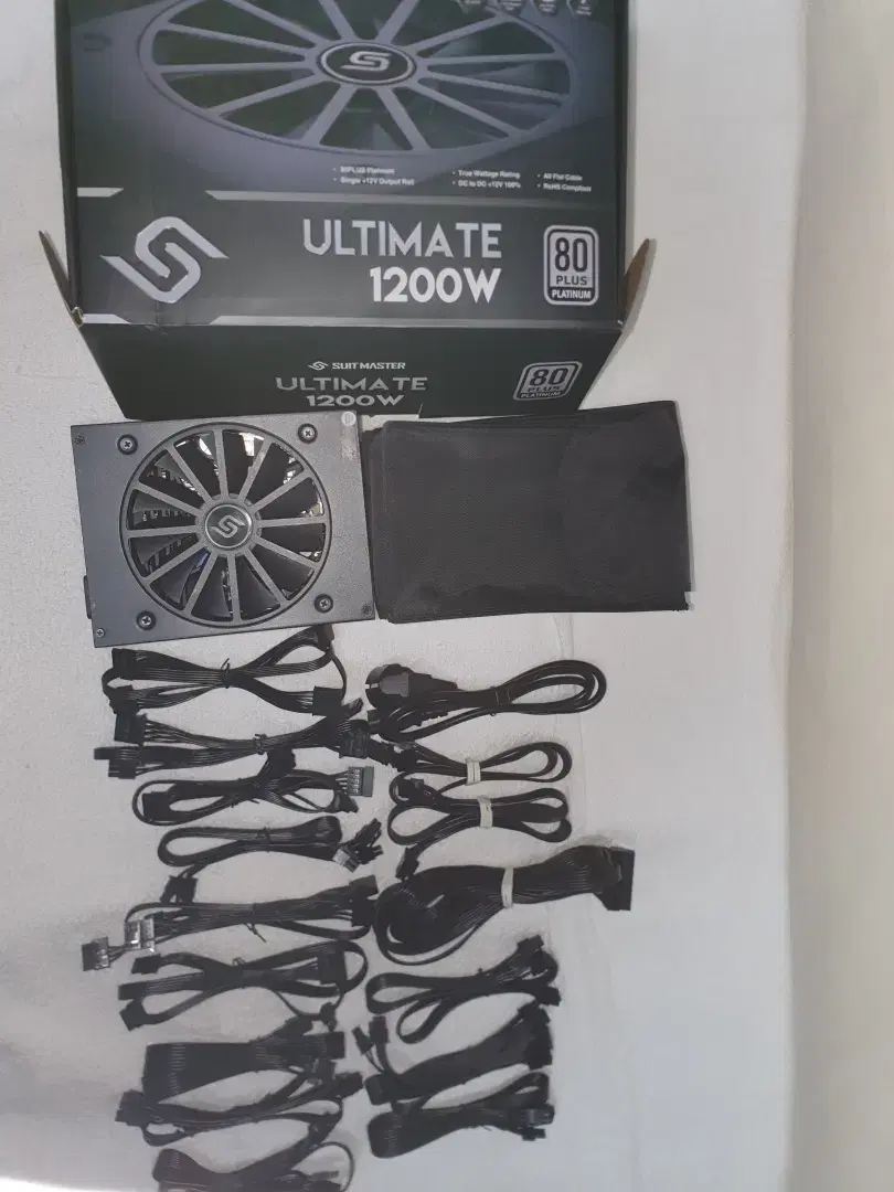 앱코 SUITMASTER 1200W 80PLUS 플래티넘 파워