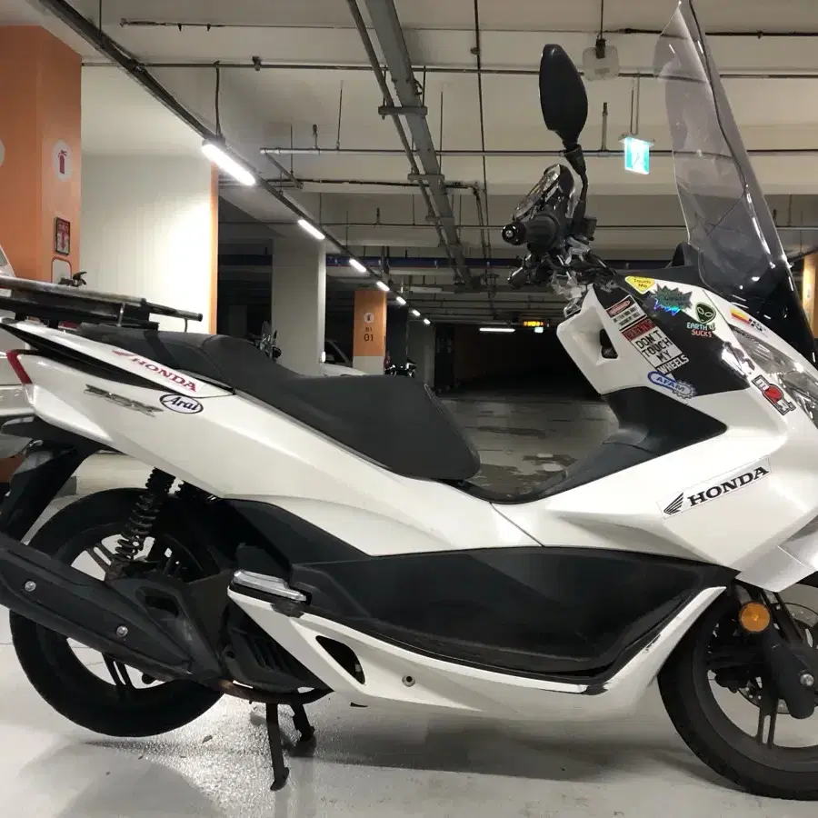 혼다 18년식 PCX125 화이트