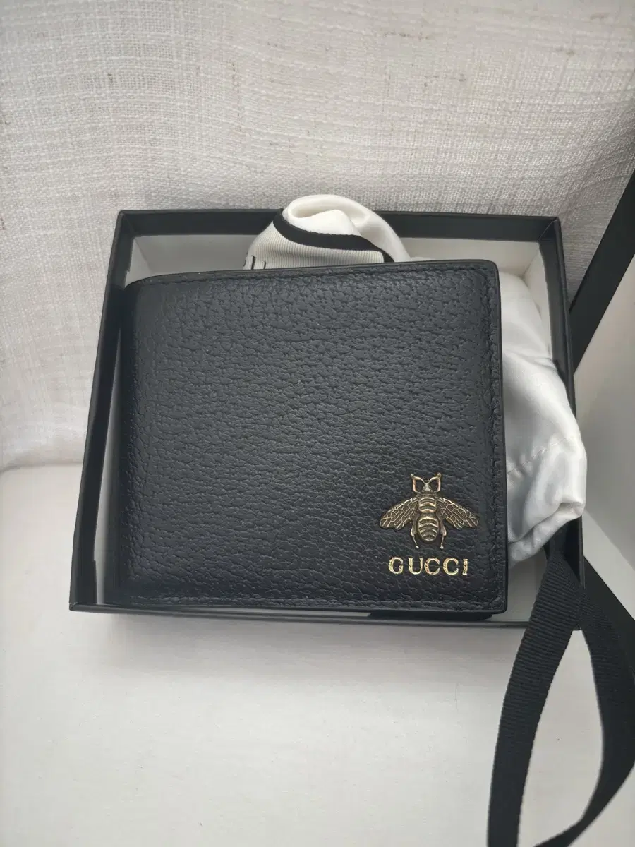 Gucci Animalier Bee Wallet