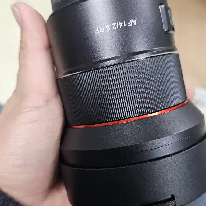 삼양 RF af 14mm f2.8 단렌즈 (캐논마운트)