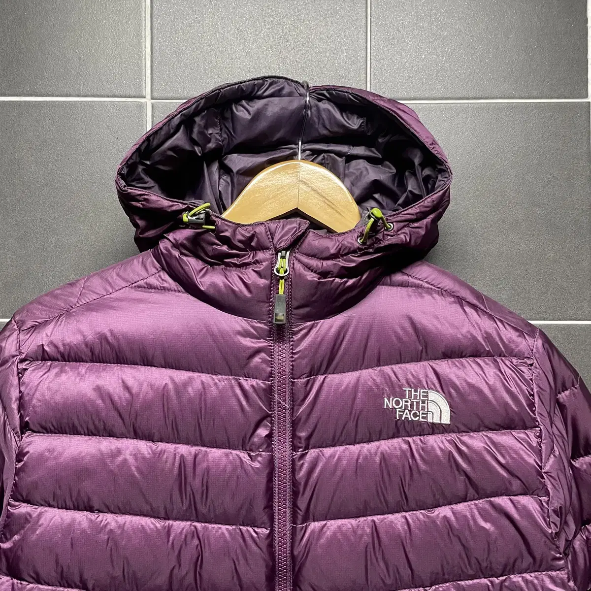 The North Face 노스페이스 구스다운 경량패딩