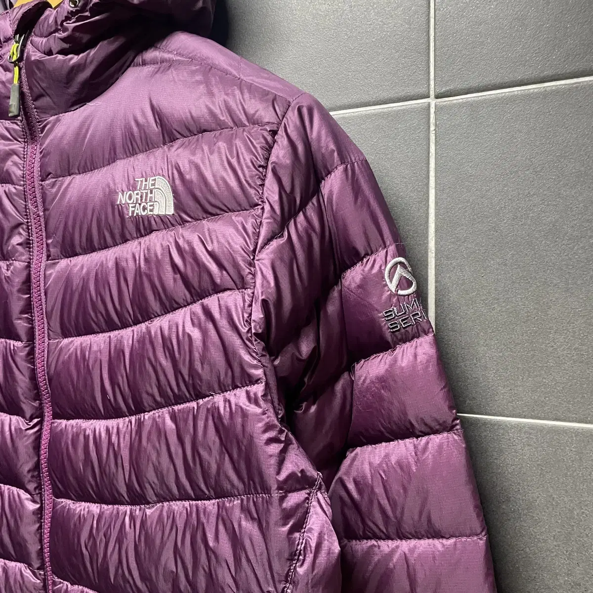 The North Face 노스페이스 구스다운 경량패딩