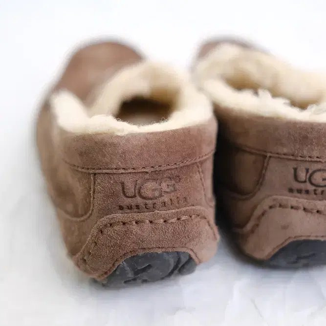 UGG 남자 에스코트 모카신