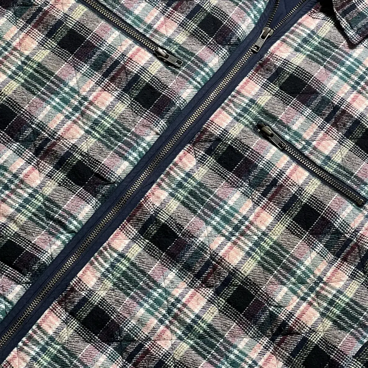 Supreme 2019 Quilted Plaid Zip Up