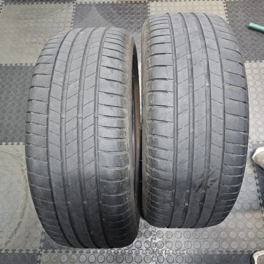 225/55R18 브릿지스톤 투란자 T005  2본