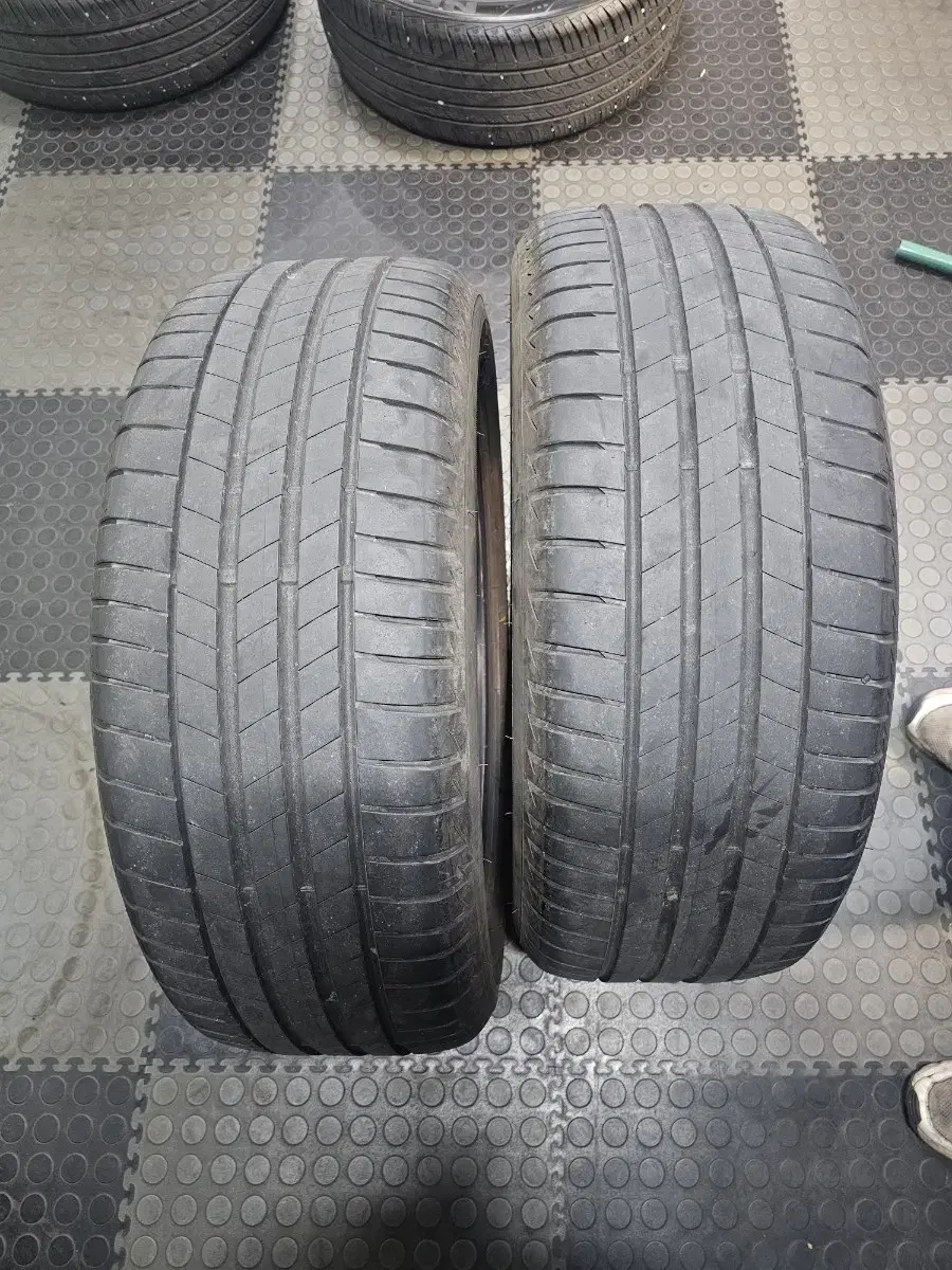 225/55R18 브릿지스톤 투란자 T005  2본