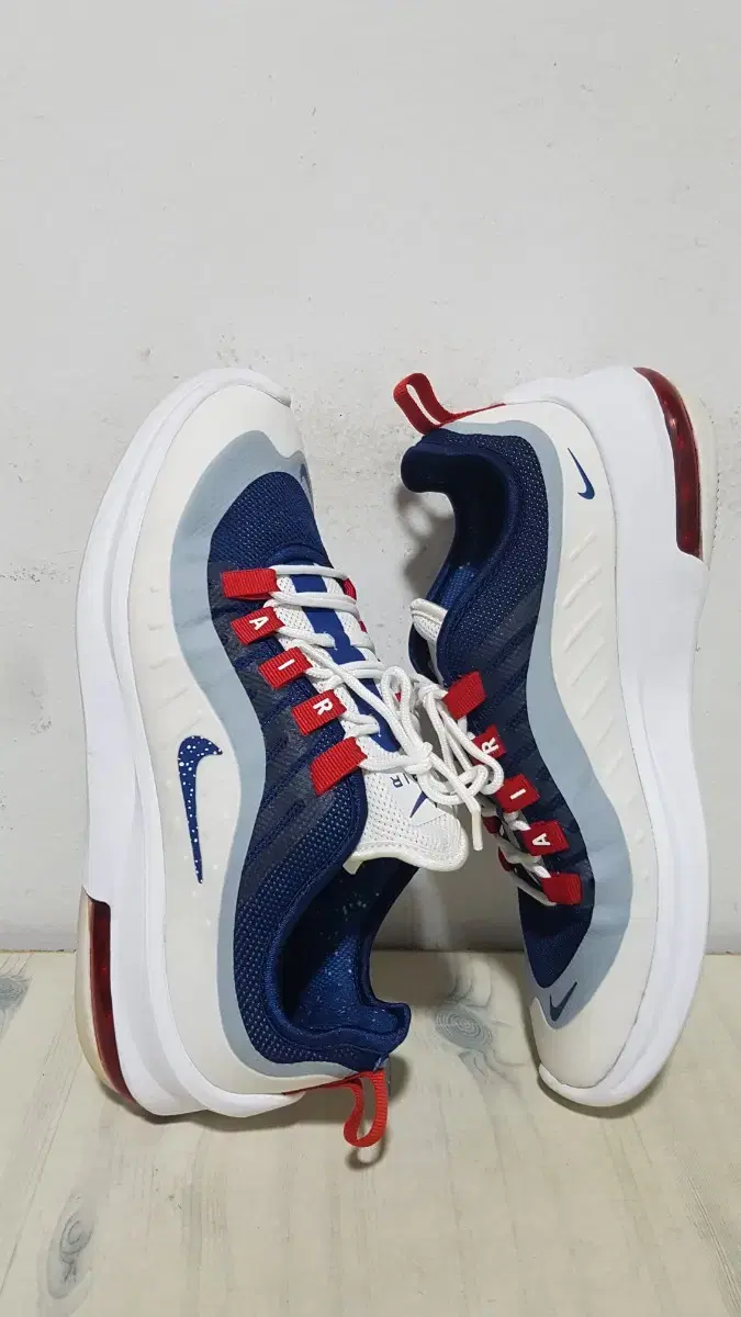 택포 255/260 정품 NIKE AIR-MAX 엑시스 건담 경량 쿠션화