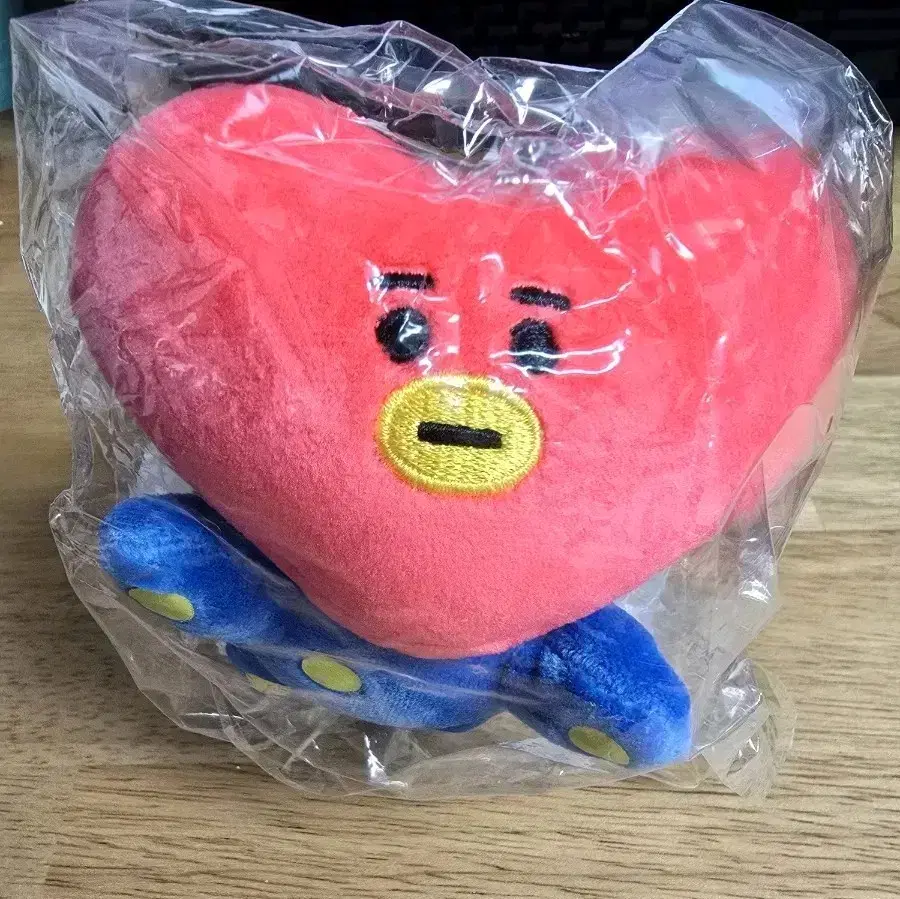 (Cost wts) BT21 Tata doll keyring Tata