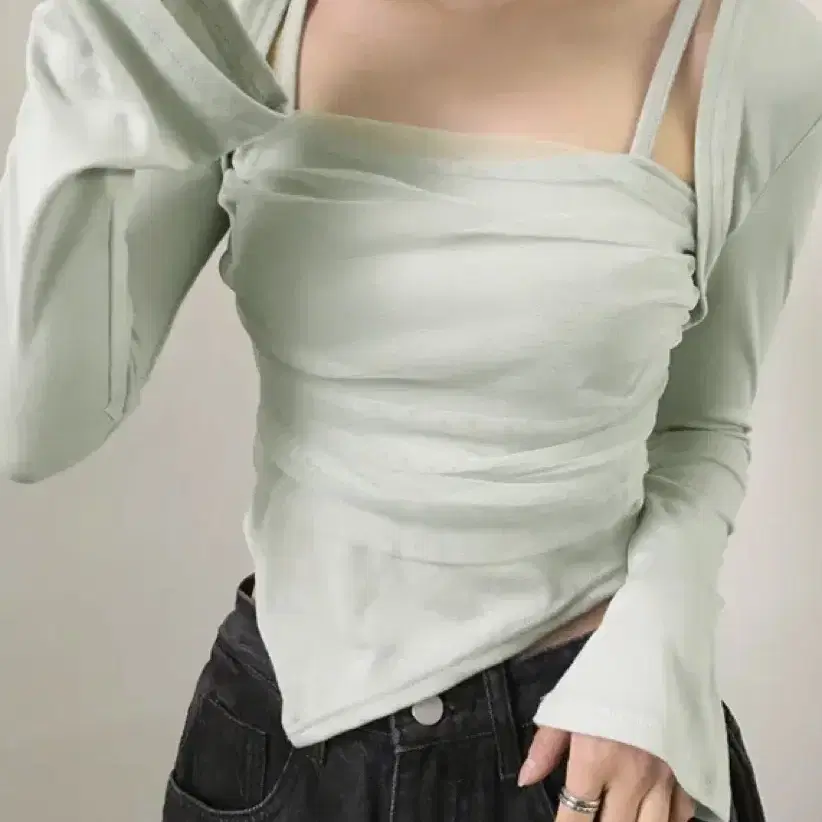 ondid / shirring mesh top